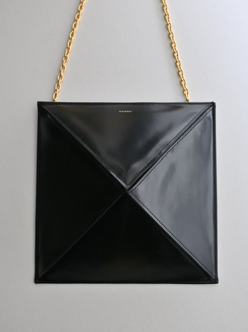 pyramid bag