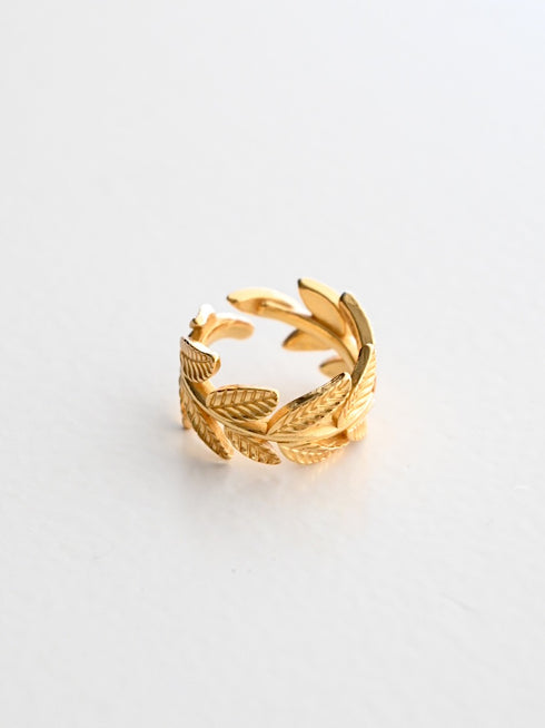 36. leaf ring