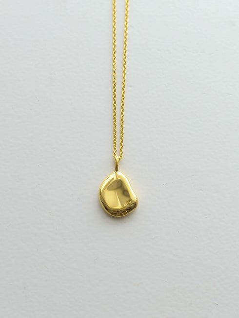 209. mini Manon necklace