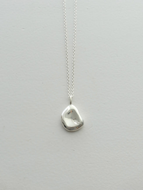 209. mini Manon necklace