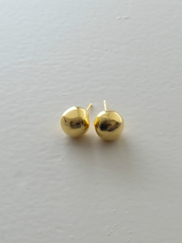 419. wonky ball pierce/earring