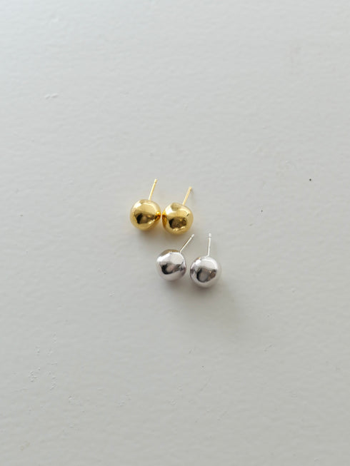 419. wonky ball pierce/earring