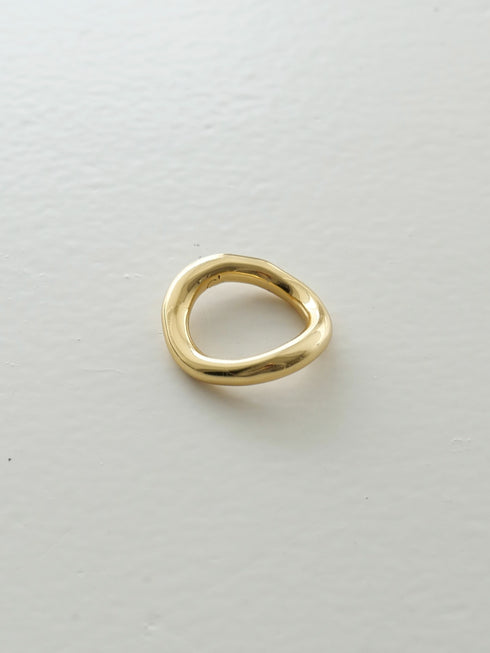 33. wave ring