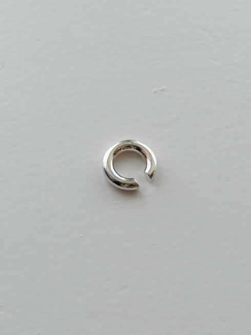 432. small c earcuff
