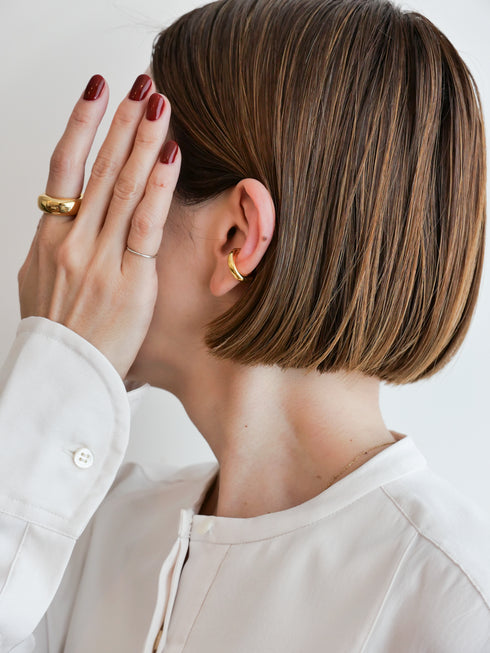 432. small c earcuff