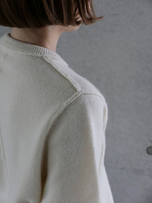 1213. luxe knit 08 cashmere essential(予約商品)
