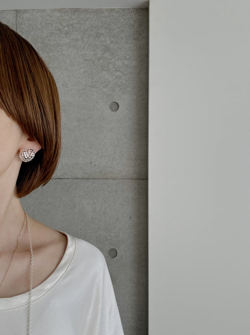 peekaboo heart petite pierce/earring