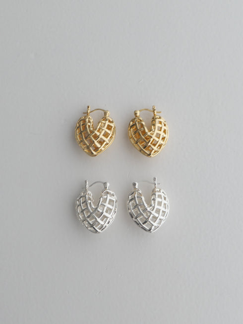 peekaboo heart hoop pierce