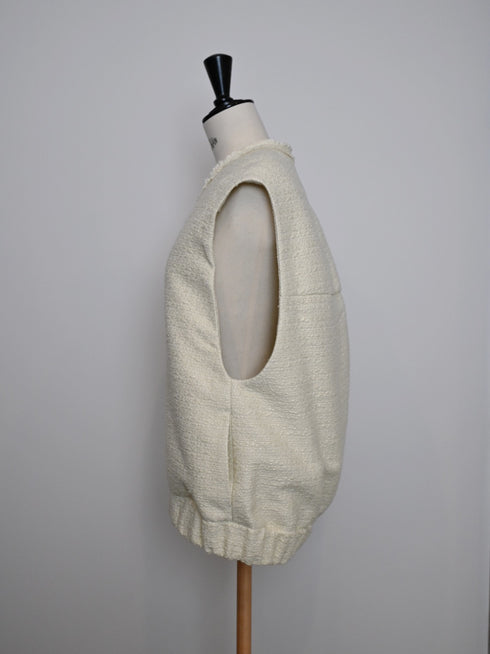 egg zip vest