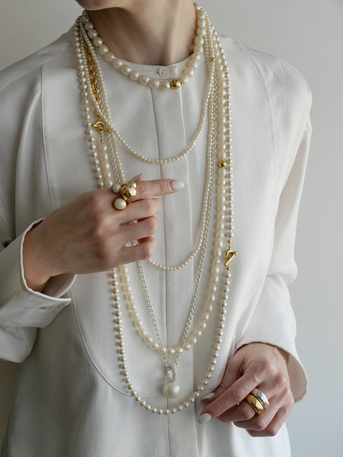 220. pearl necklace 01