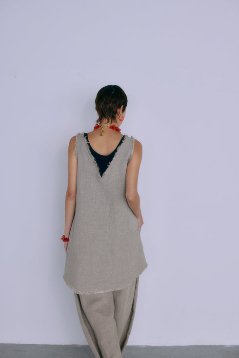 1099. rich linen fringe tank(予約商品)
