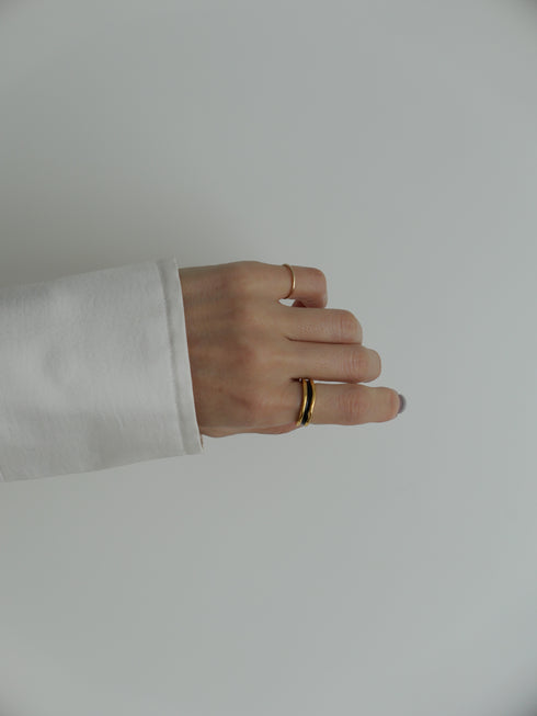13. gold bobbin † black