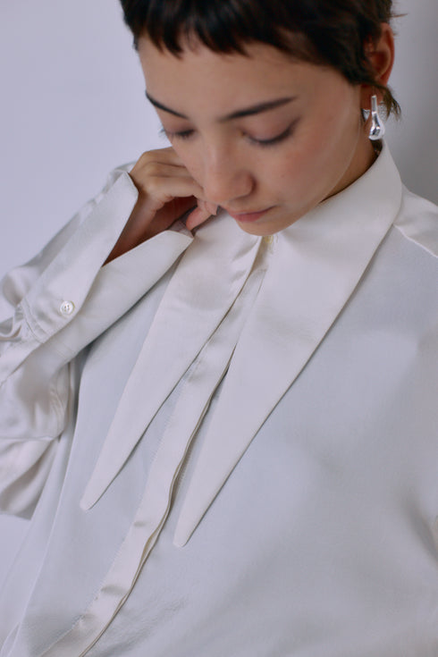 silky drape shirt(予約商品)