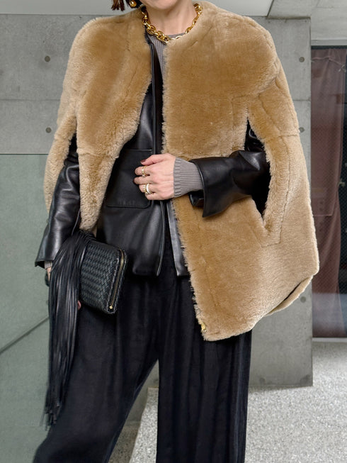1201. Elise shearling cape jacket(予約商品)※ギフトあり