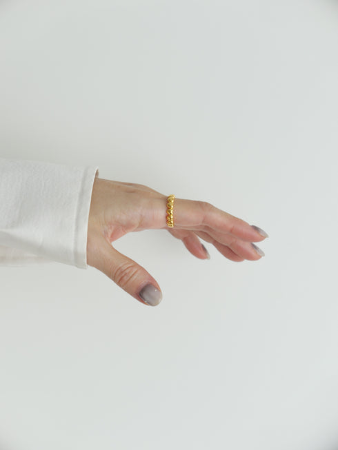29. heart ring