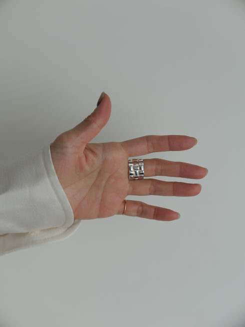 30. tricot ring