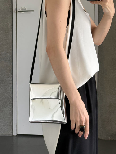 ORIGAMI- square shoulder