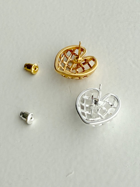 peekaboo heart petite pierce/earring