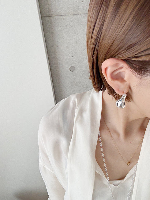 424. floating drop pierce/earring