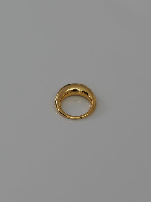 45. Luna ring