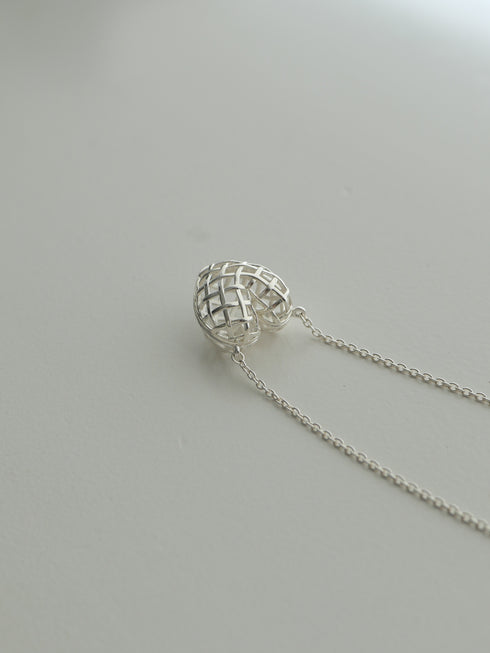 peekaboo heart necklace