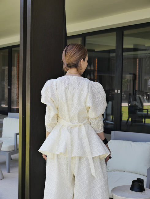 1224. jacquard form peplum top(先行予約)