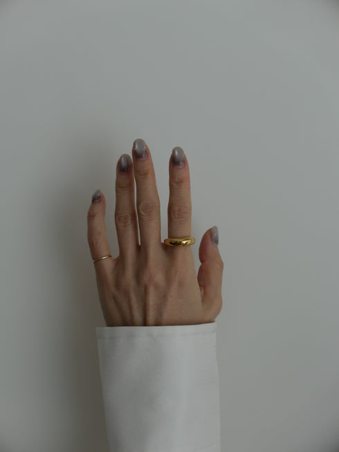 45. Luna ring