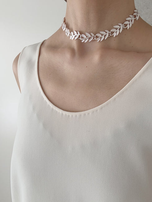 leaf choker