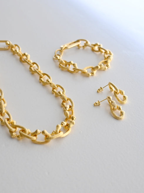 416. Janne pierce/earring