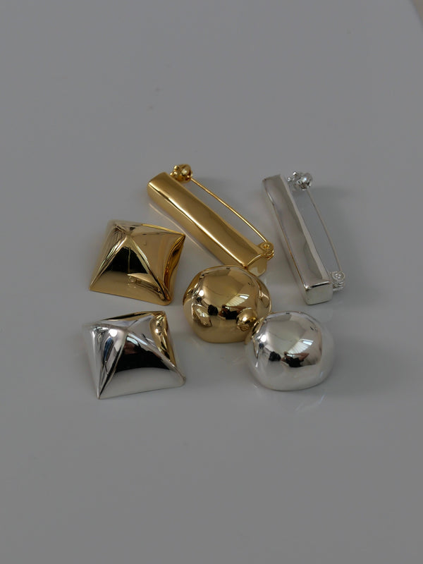 517. chocolat brooch