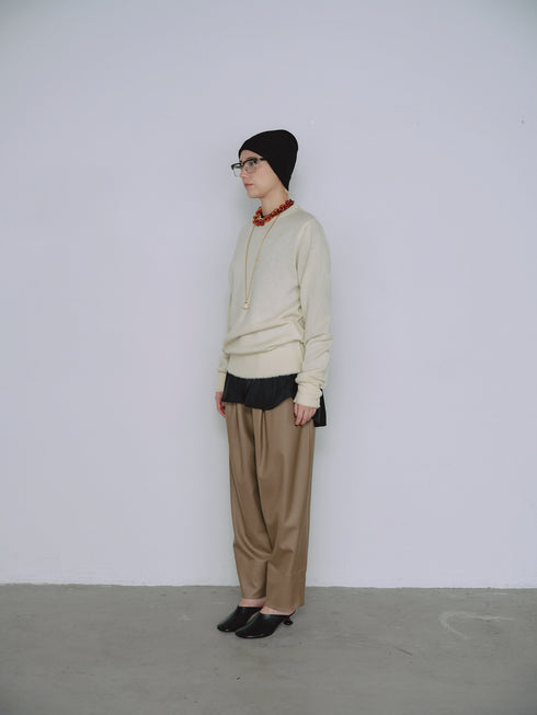 1210. smooth wool tuck pants(予約商品)