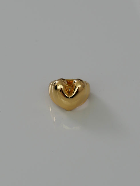 7. Big heart ring