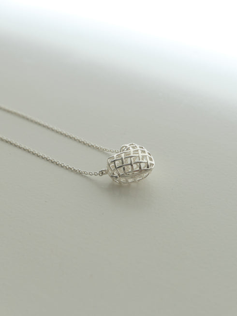 peekaboo heart necklace