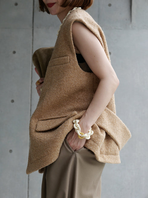 1203. back belt volume vest(予約商品)