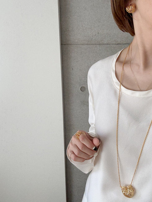 peekaboo heart petite pierce/earring