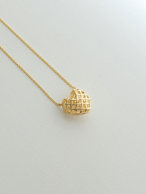 peekaboo heart necklace