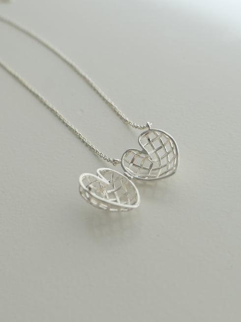 peekaboo heart necklace