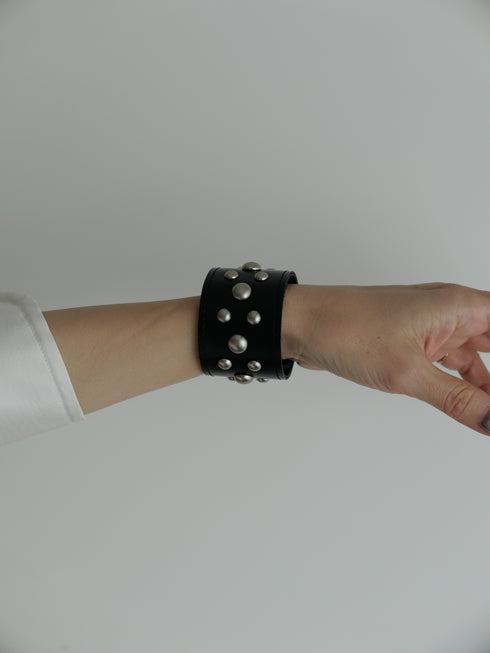 524. studs leather bangle