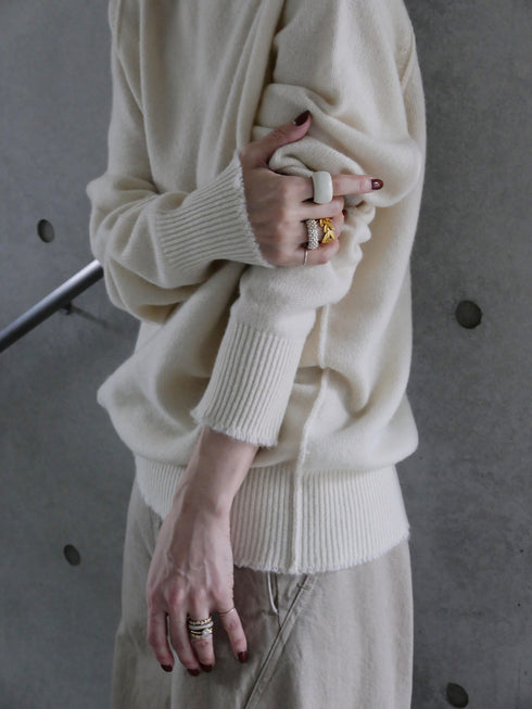 1213. luxe knit 08 cashmere essential(予約商品)