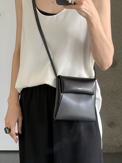 ORIGAMI- square shoulder