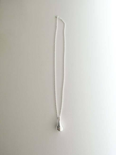 ✧ NEW ✧ floating drop necklace