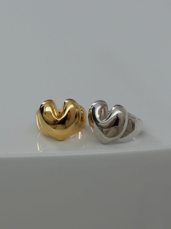7. Big heart ring
