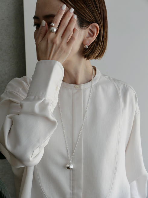 419. wonky ball pierce/earring