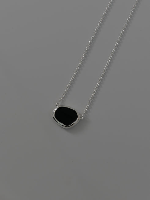 233. Lulu long necklace