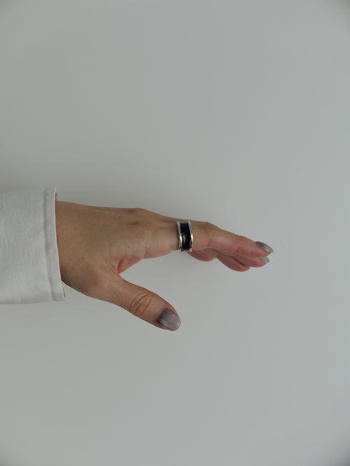 15. silver bobbin † black