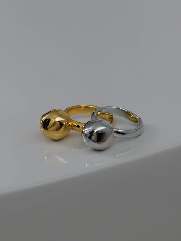 32. wonky ball ring