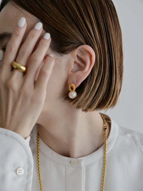 413. caviar pearl pierce/earring