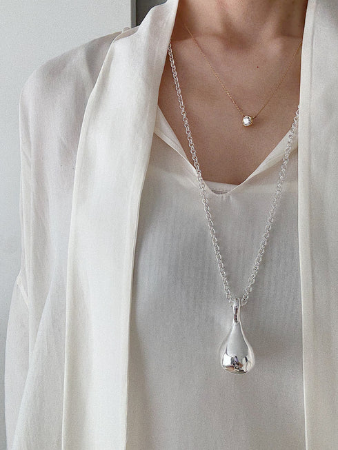 224. floating drop necklace