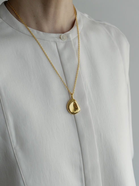 209. mini Manon necklace