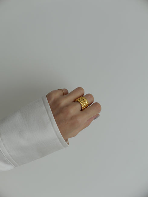 30. tricot ring